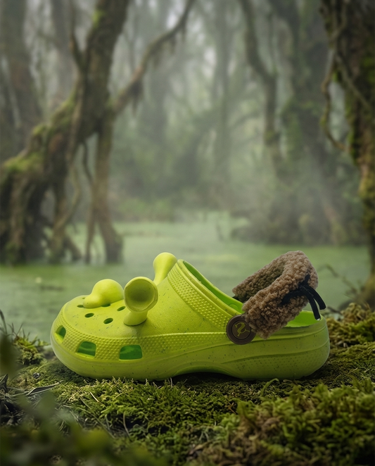 Crocs de Shrek en el pantano