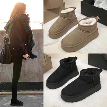 Stivali con plateau in stile Ugg