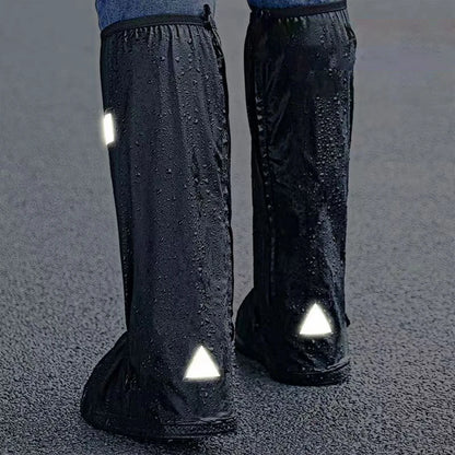 Cubrebotas impermeables negros con detalles reflectantes