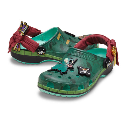 Par de crocs de Zoro con pañuelo granate