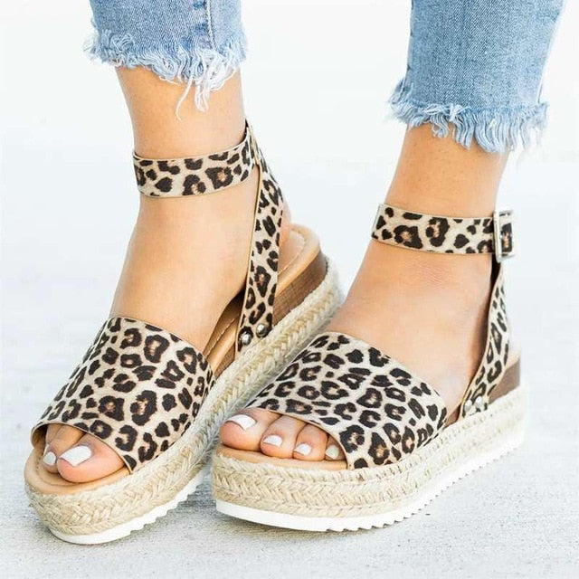 sandalias romanas mujer plataforma alta elegantes verano