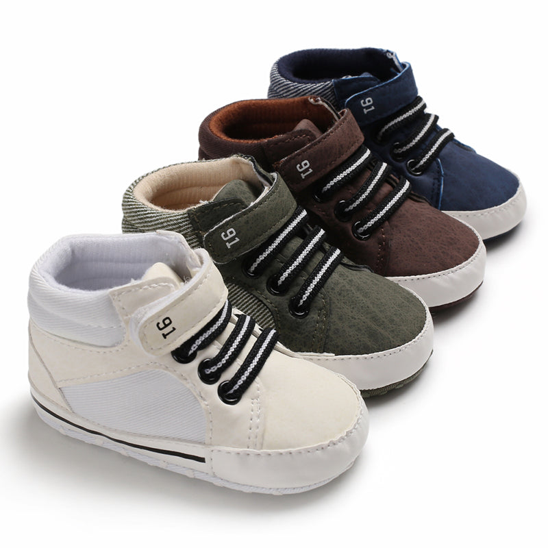 4 colores de zapatillas para bebés