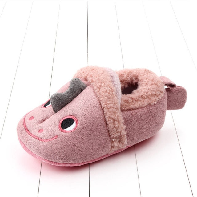 calzado antideslizante bebe detalle suela goma resistente