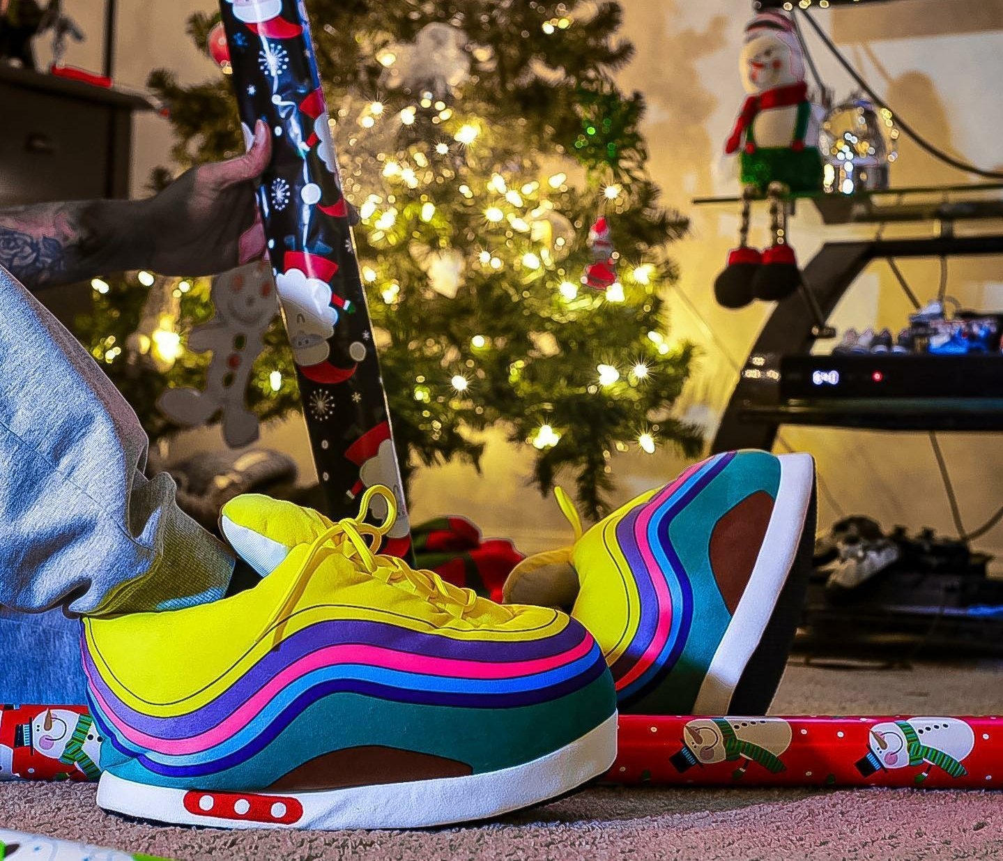 Estas zapatillas de andar por casa inspiradas en Nike y Dior triunfan en  Tik Tok y son un regalo de lo más calentito para esta Navidad